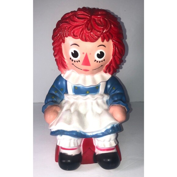1972 Raggedy Ann Rubber Bank 10½" -The Bobbs Merrill Co.Inc.,My 1972 Toy Shop - Picture 2 of 9